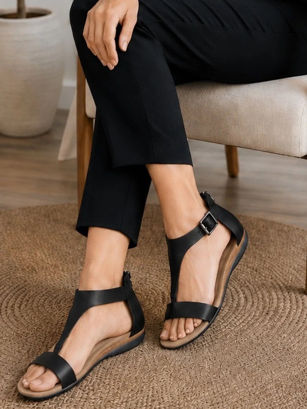 New Kenneth Cole Black T-Strap Leatherette “Great Gal
